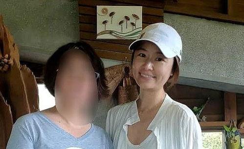 大瓜爆料小眼睛夫妇视频,甜蜜互动引网友热议  第1张